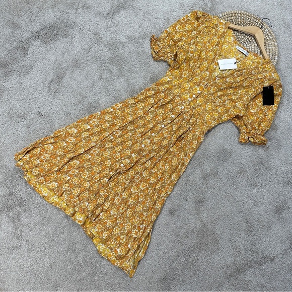 NWT Faithfull the Brand Rafa Dress V-Neck Puff Sleeve Saffron Delphine Floral 4 - Picture 2 of 14